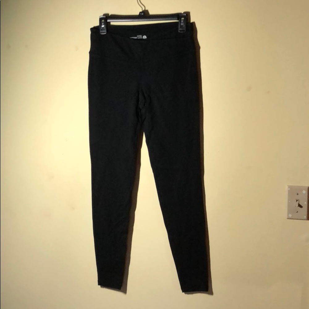 Black leggings
